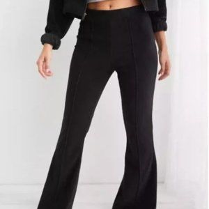 Aerie | Flared Velvet Pants - Medium Short